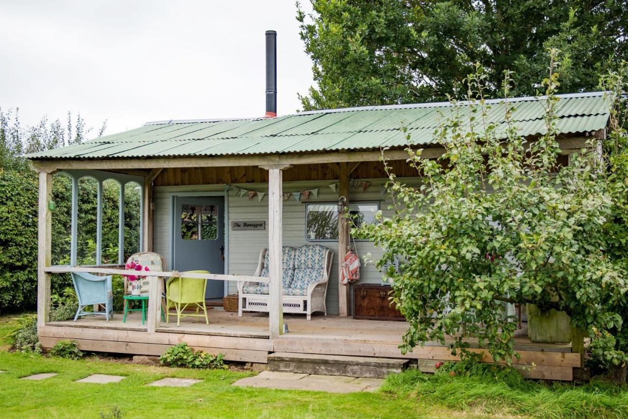 The Honeypot Villa Petham Eksteriør bilde